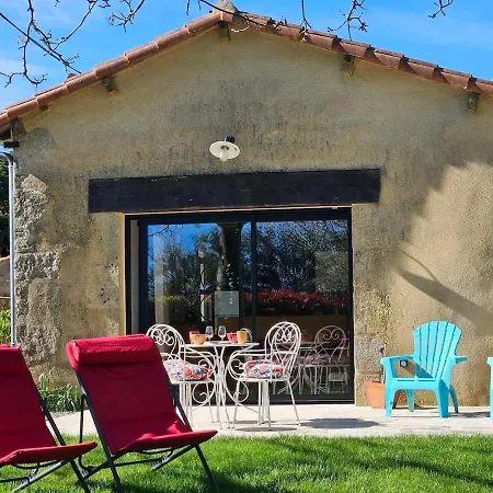 Maisonnette Independante 2 A 4 Personnes *